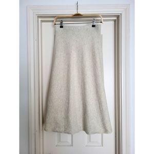Uniqlo Souffle Yarn Flare Midi Skirt / off-white / size S